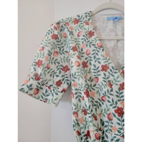 Draper James Reba Wrap Dress Size 4 Strawberry NWOT - Picture 5 of 9